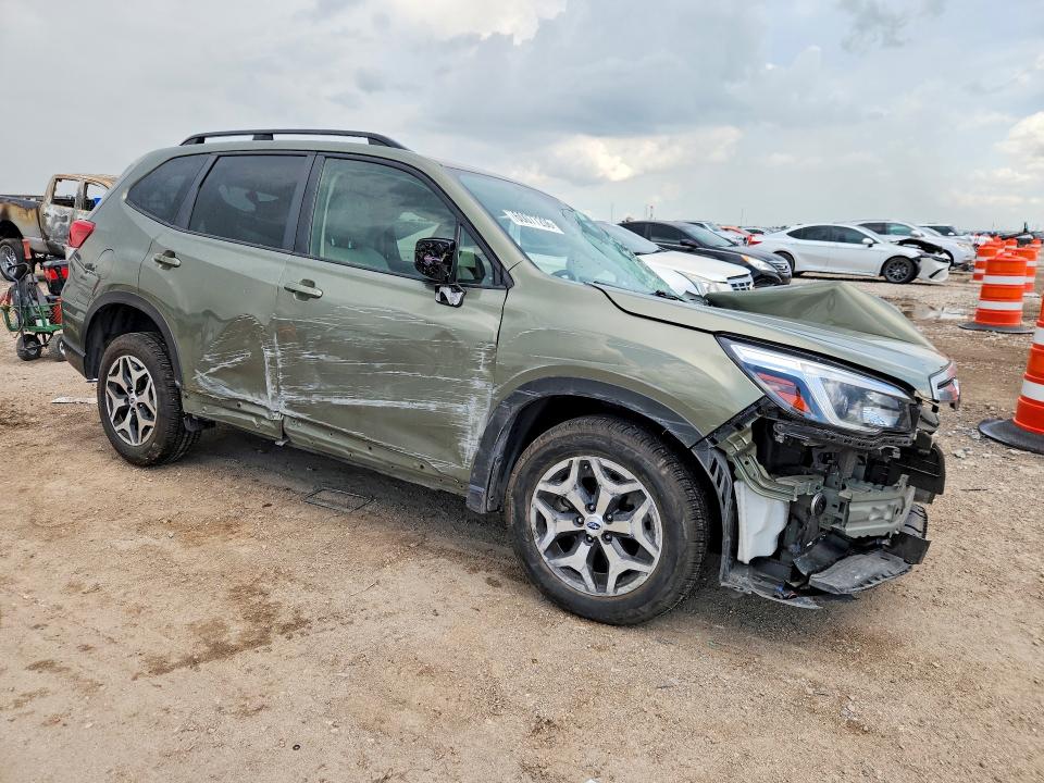 2021 Subaru Forester VIN JF2SKAJCXMH427843 COPART salvage auction — FRONT END, TX - SALVAGE VEHICLE TITLE, sold $425 on 2026-07-30 (photo 4)
