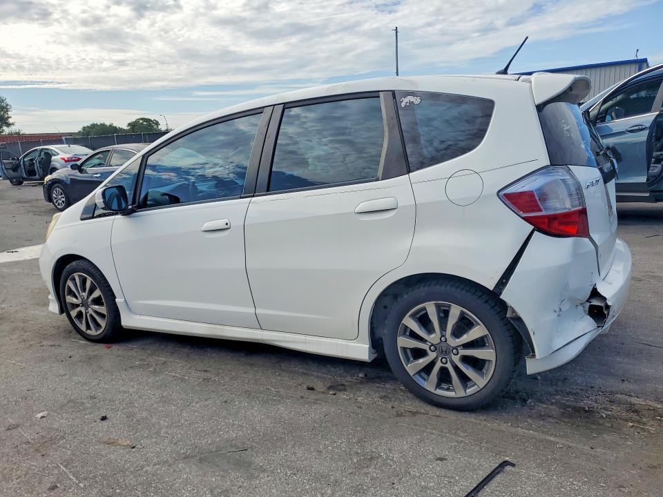 2013 Honda Fit VIN JHMGE8H60DC015897 COPART salvage auction — REAR END, FL - CERT OF TITLE SLVG REBUILDABLE, sold $1,500 on 2026-07-30 (photo 2)