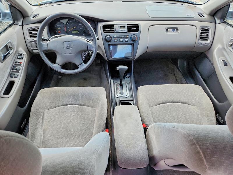 2002 Honda Accord VIN 1HGCG16492A081491 COPART salvage auction — MINOR DENT/SCRATCHES, MA - CERTIFICATE OF TITLE, sold $375 on 2026-07-10 (photo 8)