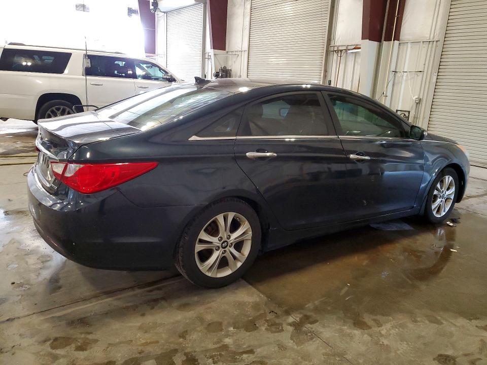2013 Hyundai Sonata VIN 5NPEC4AC1DH771122 COPART salvage auction — MECHANICAL, MN - CERT OF TITLE-PRIOR SALVAGE, sold $600 on 2026-07-27 (photo 3)
