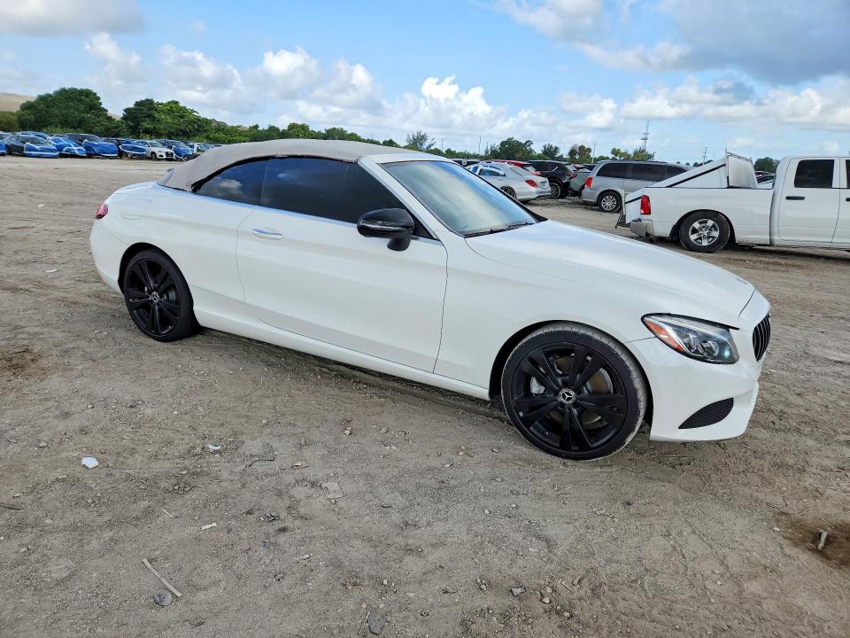2017 Mercedes-benz C-klasse VIN WDDWK4JB6HF518379 COPART salvage auction — MINOR DENT/SCRATCHES, GA - CERTIFICATE OF TITLE, sold $12,800 on 2026-07-28 (photo 4)
