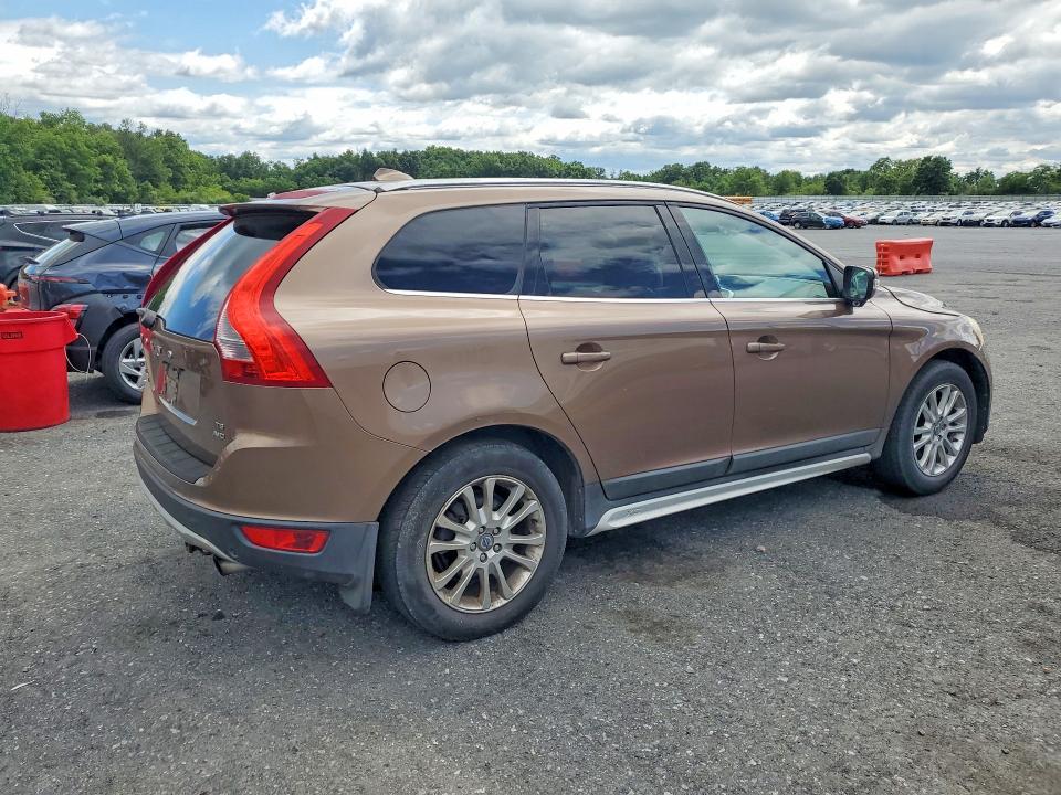 2010 Volvo Xc60 VIN YV4992DZ5A2074082 COPART salvage auction — FRONT END, PA - CERTIFICATE OF SALVAGE, sold $400 on 2026-08-04 (photo 3)
