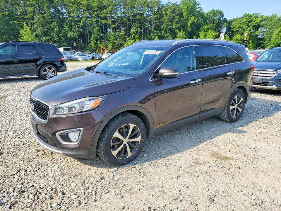 2017 Kia Sorento VIN 5XYPHDA12HG272626 COPART salvage auction — MINOR DENT/SCRATCHES, Vt - Certificate Of Title (P), sold $1,800 on 2026-07-29 (photo 1)