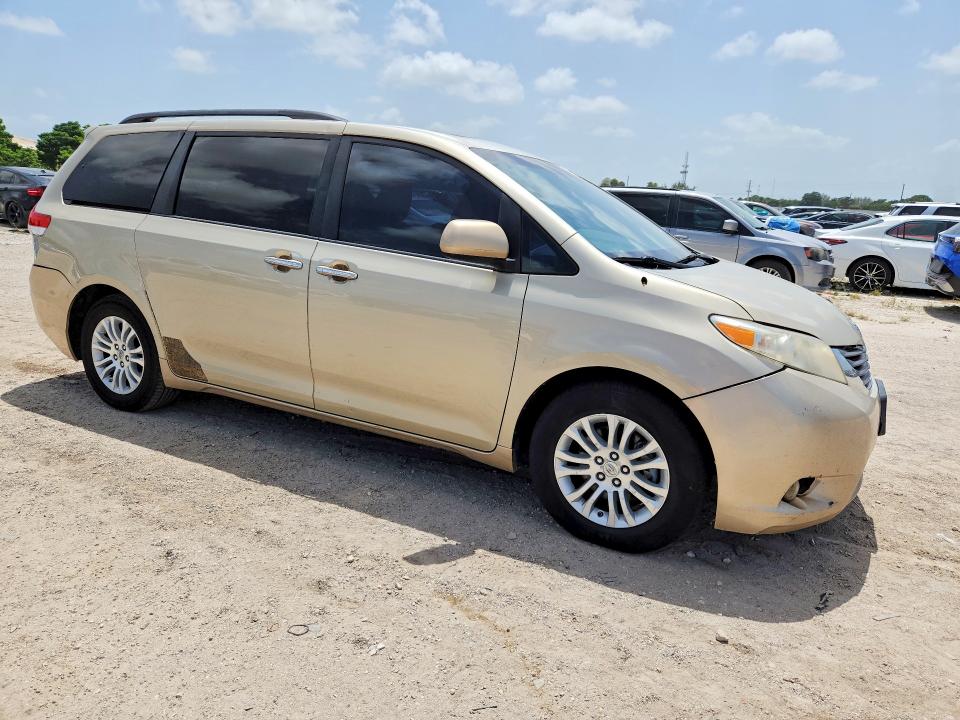 2014 Toyota Sienna VIN 5TDYK3DC7ES456102 COPART salvage auction — MINOR DENT/SCRATCHES, Va - Certificate Of Title, sold $5,200 on 2026-07-28 (photo 4)