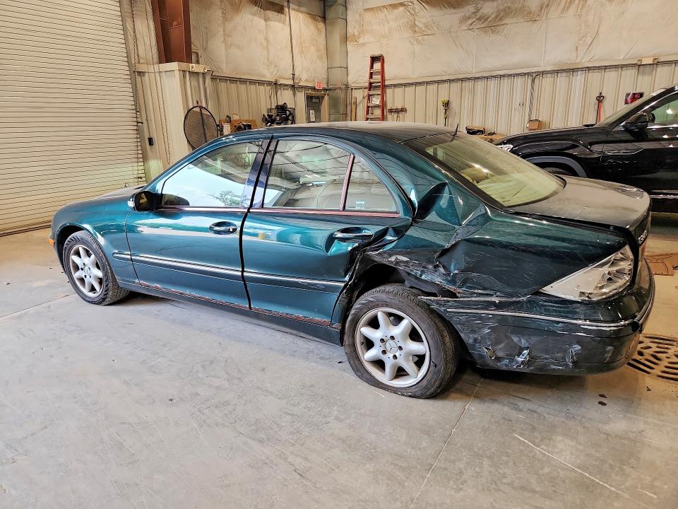 2002 Mercedes-benz C-klasse VIN WDBRF61J42E009059 COPART salvage auction — REAR END, Wi - Certificate Of Title, sold $325 on 2026-08-05 (photo 2)