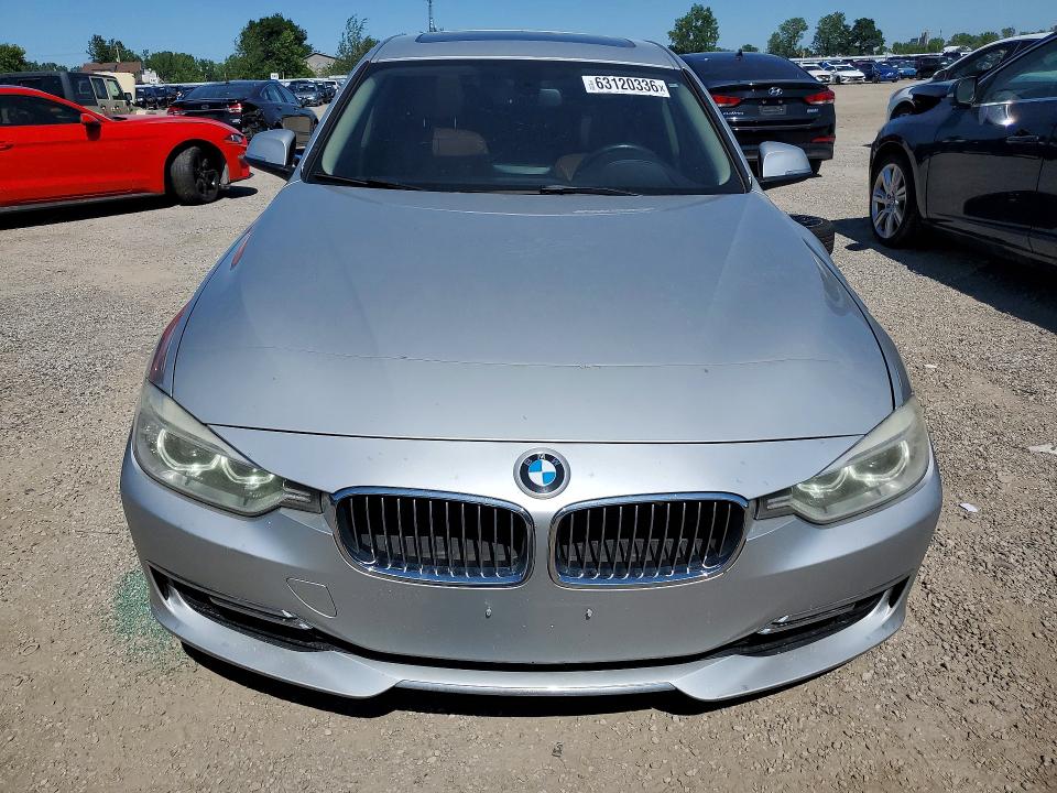 2013 BMW 3 series VIN WBA3B3C56DJ976863 COPART salvage auction — UNDERCARRIAGE, ON - PERMIT NO BRAND - UNFIT, sold $1,450 on 2026-08-13 (photo 5)