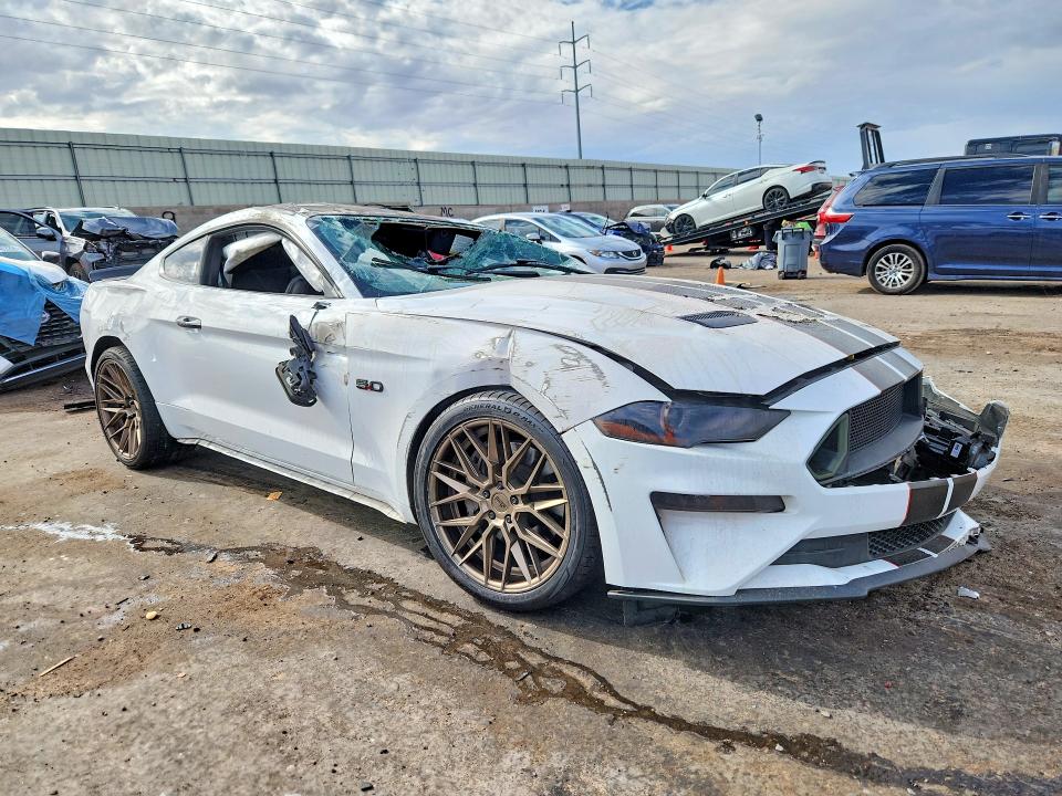 2019 Ford Mustang VIN 1FA6P8CF2K5153026 COPART salvage auction — ROLLOVER, Nm - Cert Of Title-Salvage, sold $7,400 on 2026-08-20 (photo 4)