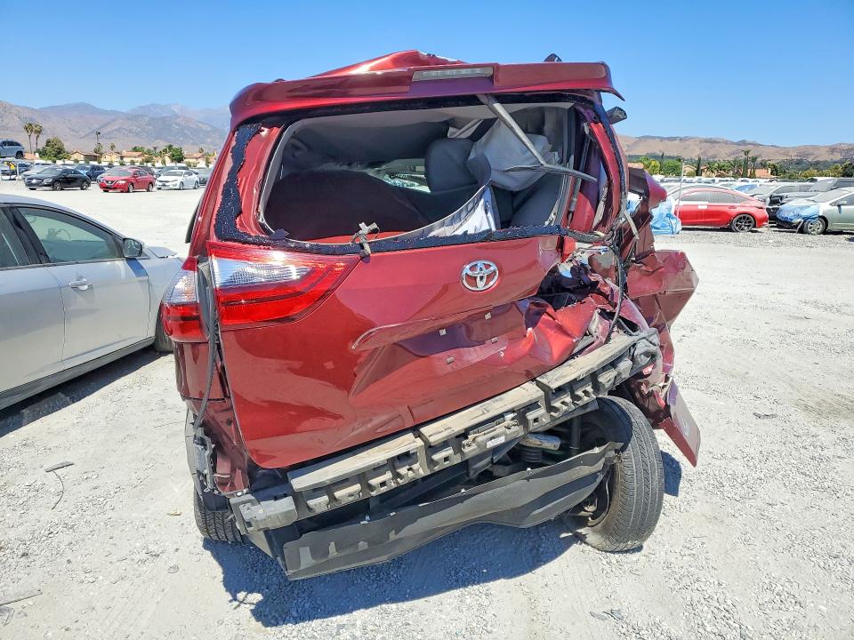 2020 Toyota Sienna VIN 5TDYZ3DC0LS065706 COPART salvage auction — REAR END, Ca - Salvage Certificate, sold $250 on 2026-07-29 (photo 6)