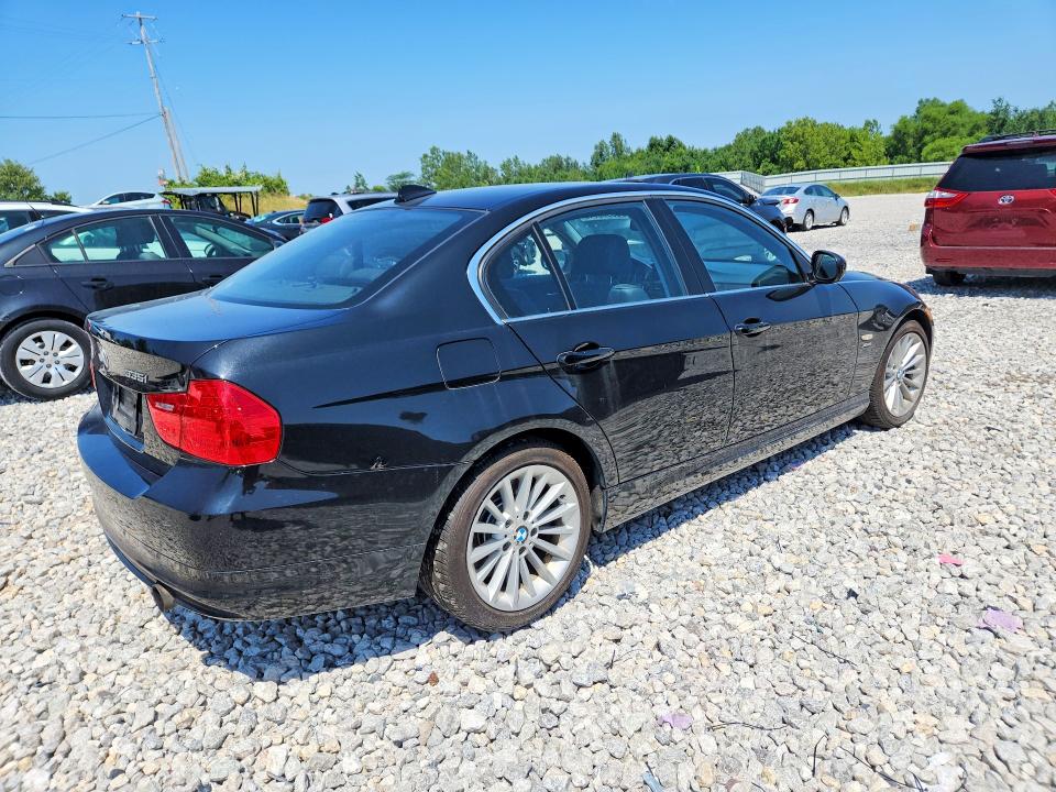 2011 BMW 3 series VIN WBAPL5C51BA920580 COPART salvage auction — NORMAL WEAR, MI - DEALER ONLY CLEAN TITLE, sold $1,300 on 2026-07-23 (photo 3)