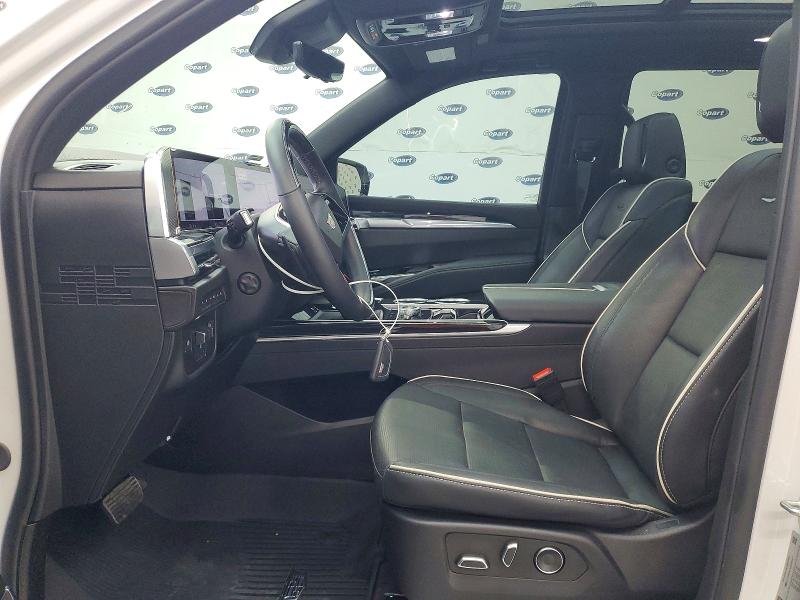 2025 Cadillac Escalade VIN 1GYS9FRL6SR382977 COPART salvage auction — MINOR DENT/SCRATCHES, TX - SALVAGE VEHICLE TITLE, sold $92,500 on 2026-07-28 (photo 7)