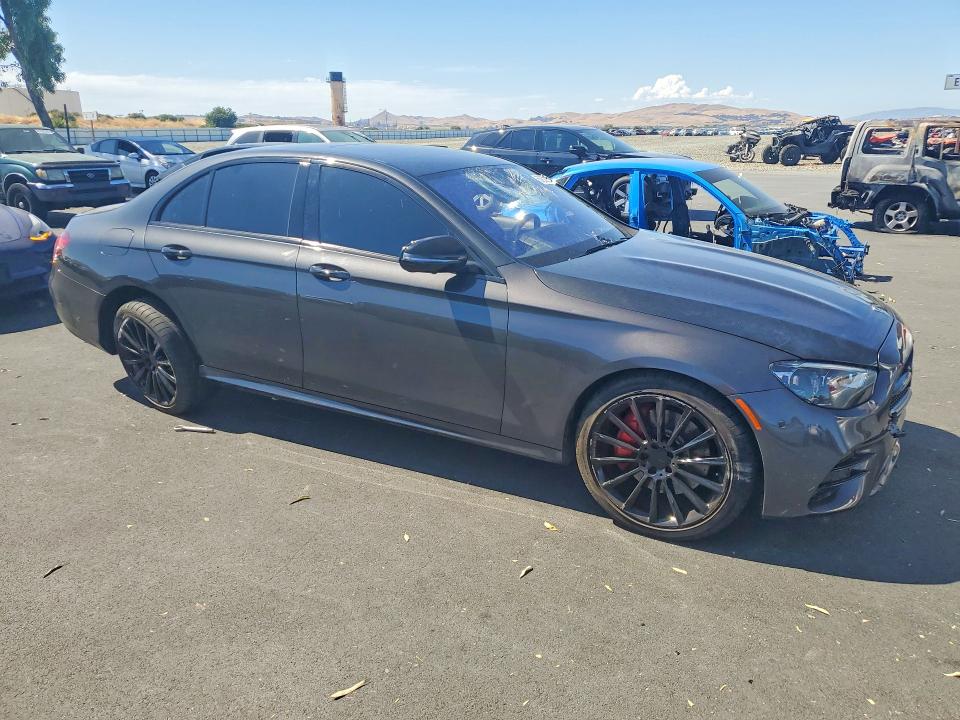 2022 Mercedes-benz E-klasse VIN W1KZF5KB4NB024000 COPART salvage auction — SIDE, Ca - Salvage Certificate, sold $13,700 on 2026-08-24 (photo 4)