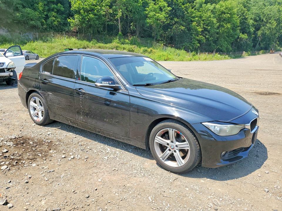 2015 BMW 3er VIN WBA3B5C54FF960016 COPART salvage auction — REAR END, Ny - Mv-907A Salvage Certificate, sold $1,750 on 2026-08-03 (photo 4)
