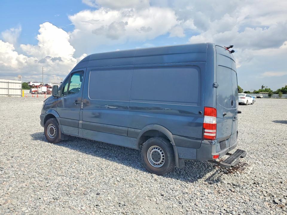 2018 Mercedes-benz Sprinter VIN WD3PE7CD2JP640804 COPART salvage auction — FRONT END, FL - CERT OF TITLE SLVG REBUILDABLE, sold $8,500 on 2026-07-28 (photo 2)
