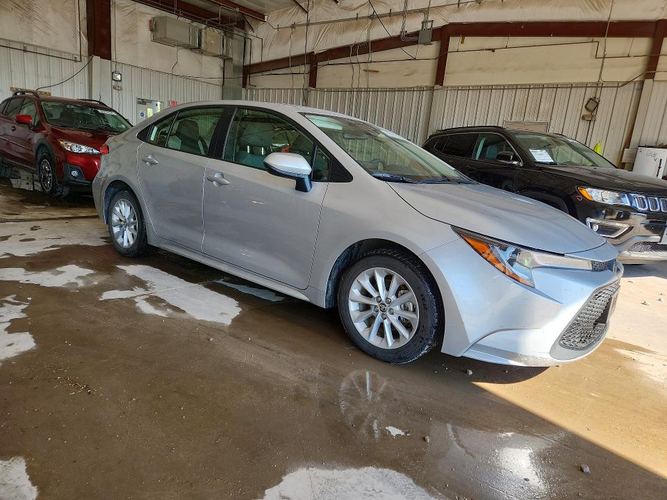 2020 Toyota Corolla VIN JTDHPRAE1LJ067962 COPART salvage auction — HAIL, Wi - Salvage - Multiple Brands, sold $6,500 on 2026-07-27 (photo 4)