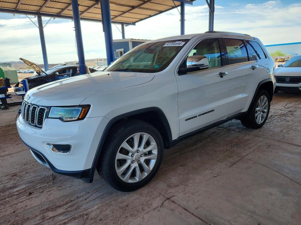 2017 Jeep Cherokee VIN 1C4RJEBG2HC920802 COPART salvage auction — MINOR DENT/SCRATCHES, Az - Certificate Of Title (P), sold $5,400 on 2026-08-13 (photo 1)