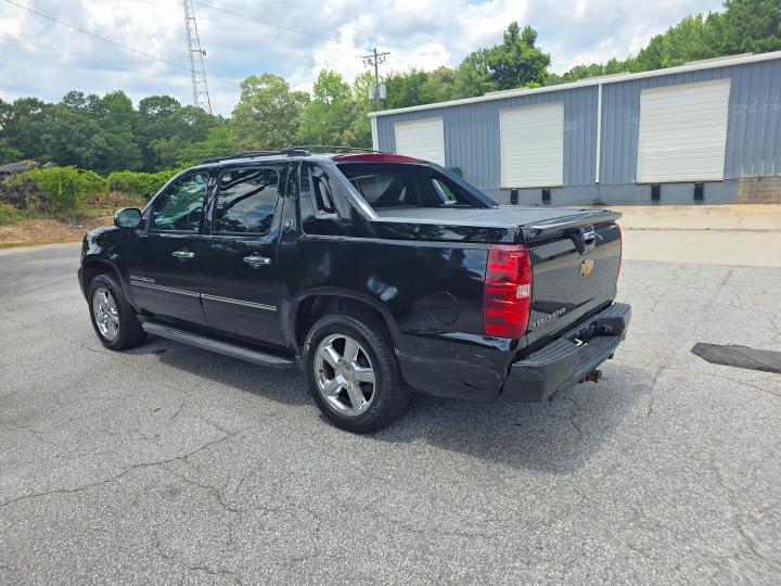 2013 Chevrolet Avalanche VIN 3GNTKGE76DG146093 COPART salvage auction — MINOR DENT/SCRATCHES, Ga - Certificate Of Title (P), sold $7,300 on 2026-07-27 (photo 3)