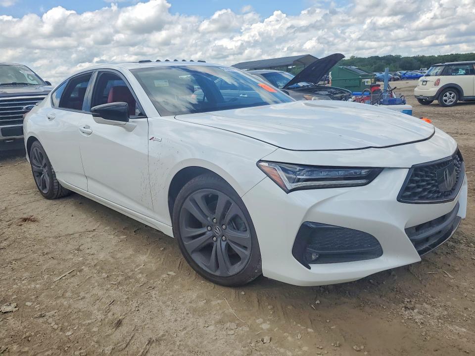2021 Acura Tlx VIN 19UUB5F53MA011538 COPART salvage auction — VANDALISM, Mi - Dealer Only Clean Title, sold $15,000 on 2026-07-28 (photo 4)
