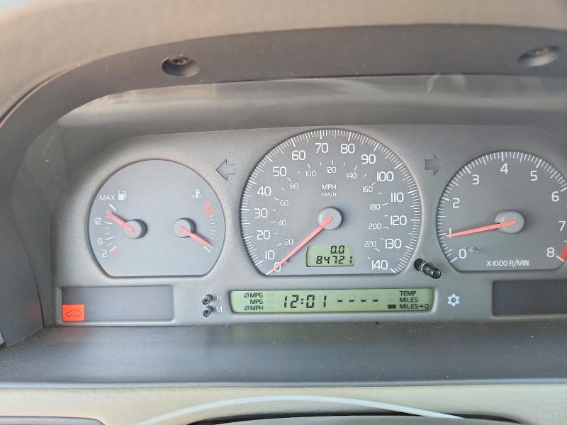 2004 Volvo C70 VIN YV1NC63D34J061755 COPART salvage auction — MINOR DENT/SCRATCHES, Ny - Certificate Of Title, sold $850 on 2026-08-05 (photo 9)