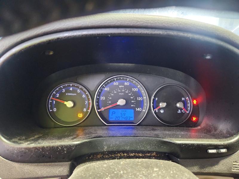 2011 Hyundai Santa fe VIN 5XYZK4AG2BG026004 COPART salvage auction — FRONT END, Mt - Certificate Of Title, sold $275 on 2026-07-27 (photo 9)
