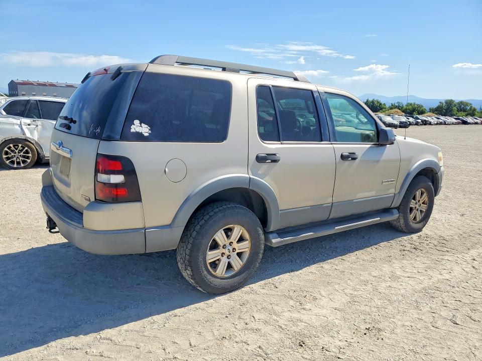 2006 Ford Explorer VIN 1FMEU73EX6ZA05183 COPART salvage auction — MECHANICAL, CA - DIS/DLR/EXP ONLY CLEAN TITLE, sold $60 on 2026-07-10 (photo 3)