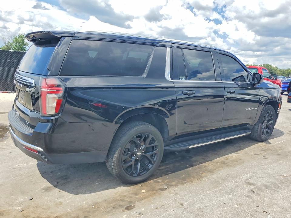 2021 Chevrolet VIN 1GNSCCKT5MR462331 COPART salvage auction — MINOR DENT/SCRATCHES, Fl - Certificate Of Title (P), sold $21,700 on 2026-07-30 (photo 3)