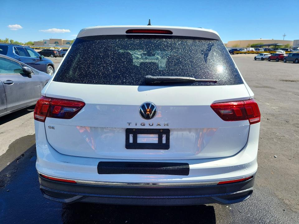 2024 Volkswagen Tiguan VIN 3VV3B7AX6RM044043 COPART salvage auction — MINOR DENT/SCRATCHES, NV - CERTIFICATE OF TITLE, sold $13,600 on 2026-08-12 (photo 6)