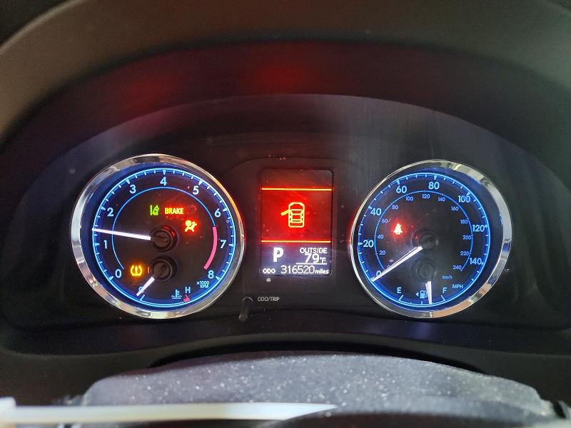 2019 Toyota Corolla VIN 5YFBURHE4KP940506 COPART salvage auction — NORMAL WEAR, Salvage Title, sold $1,500 on 2026-07-28 (photo 9)