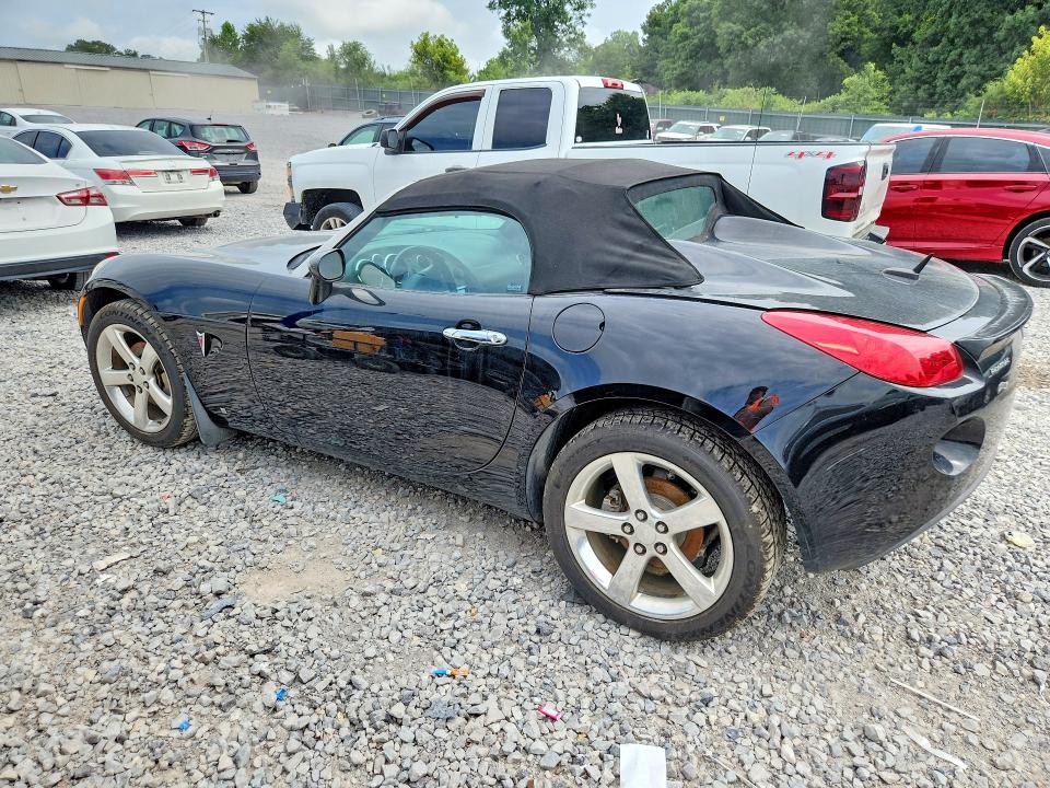 2008 Pontiac Solstice VIN 1G2MB35B18Y105767 COPART salvage auction — NORMAL WEAR, TN - CERTIFICATE OF TITLE, sold $2,250 on 2026-07-09 (photo 2)