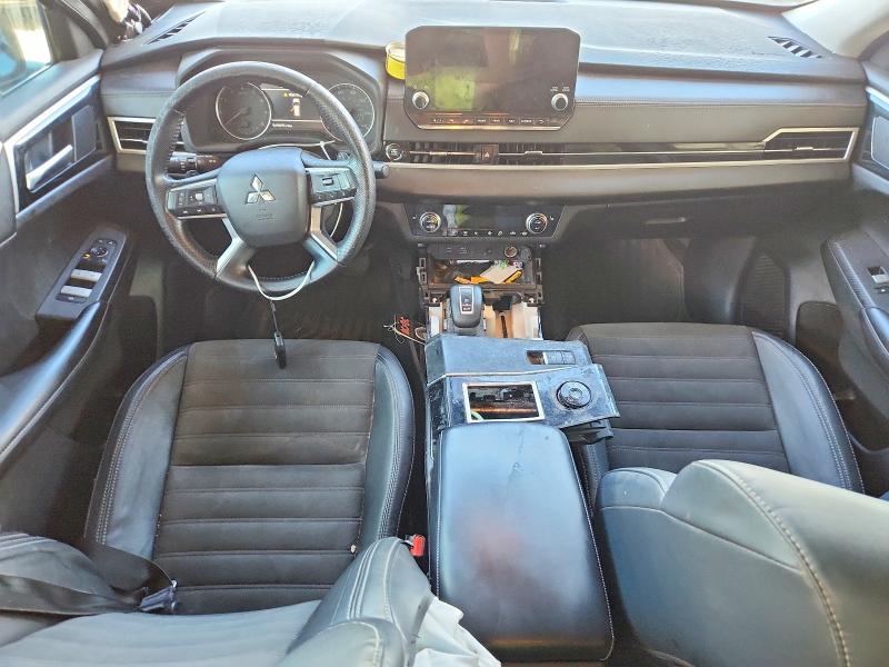2022 Mitsubishi Outlander VIN JA4J4UA84NZ052426 COPART salvage auction — MINOR DENT/SCRATCHES, Ga - Dealer Only Clean Title (P), sold $9,900 on 2026-09-22 (photo 8)