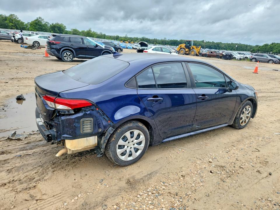 2021 Toyota Corolla VIN 5YFEPMAE4MP226928 COPART salvage auction — REAR END, FL - CERTIFICATE OF TITLE (P), sold $6,300 on 2026-07-24 (photo 3)