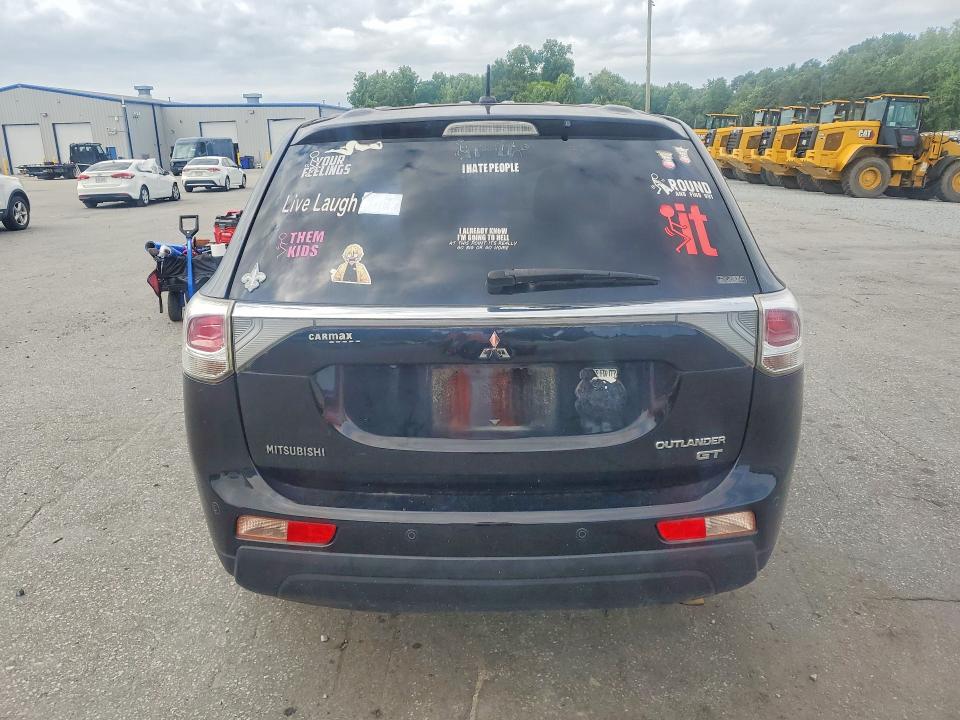 2014 Mitsubishi Outlander VIN JA4JZ4AXXEZ001800 COPART salvage auction — MINOR DENT/SCRATCHES, Nc - Dealer Only Clean Title, sold $2,350 on 2026-07-23 (photo 6)