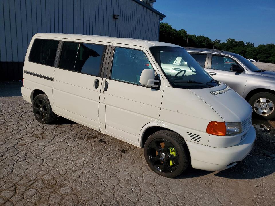 2002 Volkswagen Eurovan VIN WV2KB47092H001928 COPART salvage auction — WATER/FLOOD, PA - CERT OF SALVAGE-W=FLOOD VEH, sold $500 on 2026-08-17 (photo 4)