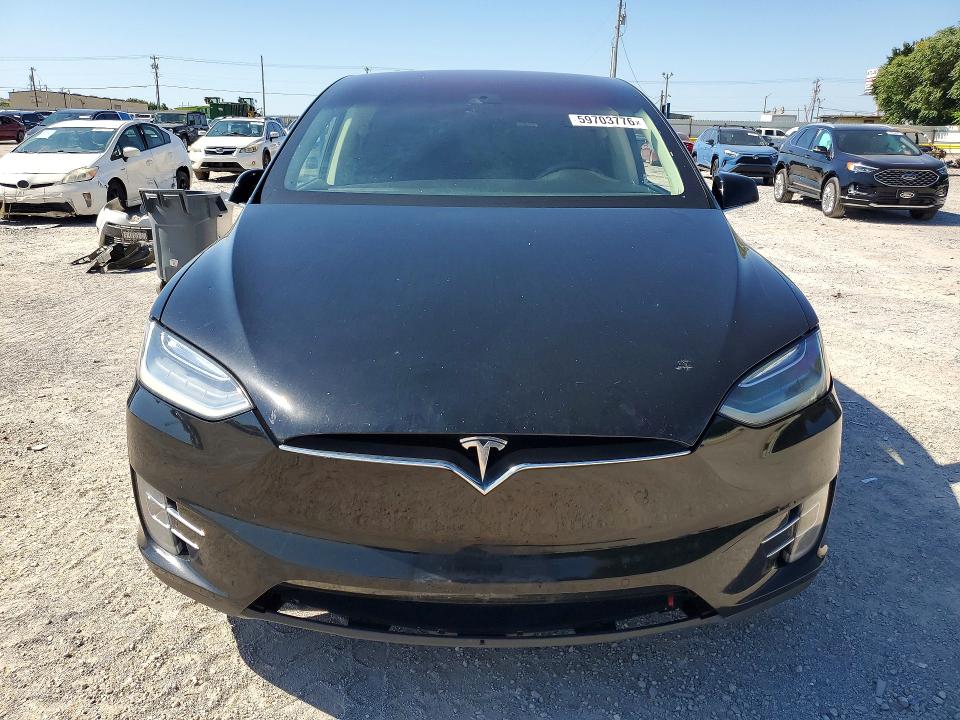 2016 Tesla Model x VIN 5YJXCAE28GF008736 COPART salvage auction — MINOR DENT/SCRATCHES, OK - CERTIFICATE OF TITLE (P), sold $6,000 on 2026-07-30 (photo 5)