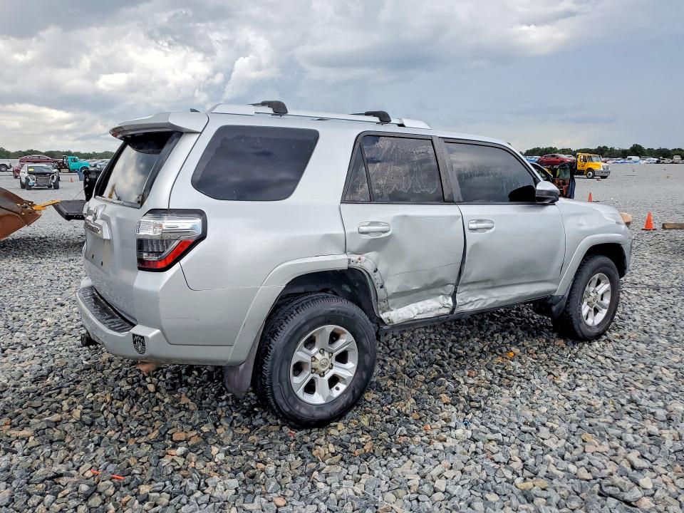 2015 Toyota 4runner VIN JTEBU5JR4F5249156 COPART salvage auction — SIDE, Fl - Cert Of Title Slvg Rebuildable, sold $9,600 on 2026-07-17 (photo 3)