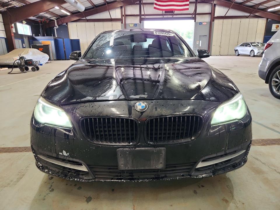 2014 BMW 5 series VIN WBAXA5C54ED689389 COPART salvage auction — MINOR DENT/SCRATCHES, CA - CERTIFICATE OF TITLE (P), sold $4,850 on 2026-07-30 (photo 5)