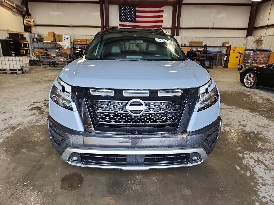 2024 Nissan Pathfinder VIN 5N1DR3BD6RC275954 COPART salvage auction — NORMAL WEAR, Mi - Certificate Of Title, sold $23,750 on 2026-08-20 (photo 5)