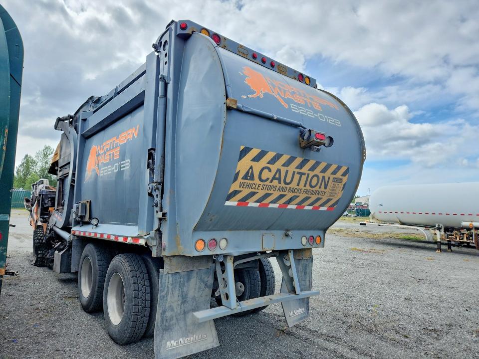 2020 Peterbilt 567 VIN 1NPCL40X0LD686796 COPART salvage auction — BURN, AK - BILL OF SALE- SALVAGE, sold $50 on 2026-09-01 (photo 2)