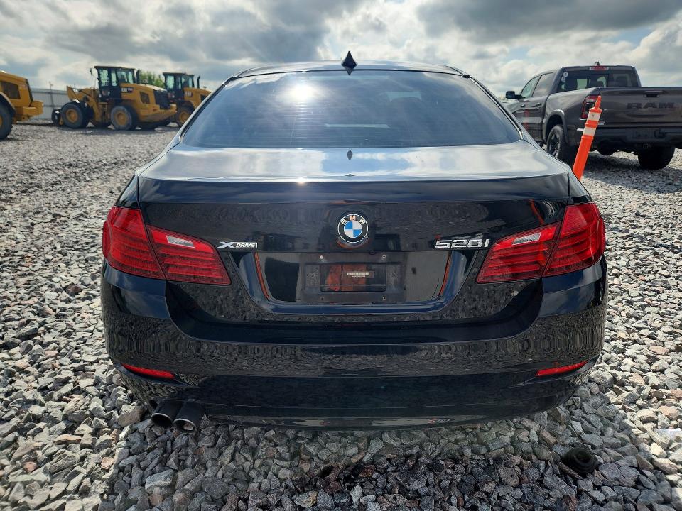 2014 BMW 5er VIN WBA5A7C54ED617739 COPART salvage auction — FRONT END, Wi - Junked Vehicle Bill Of Sale, sold $1,300 on 2026-08-17 (photo 6)