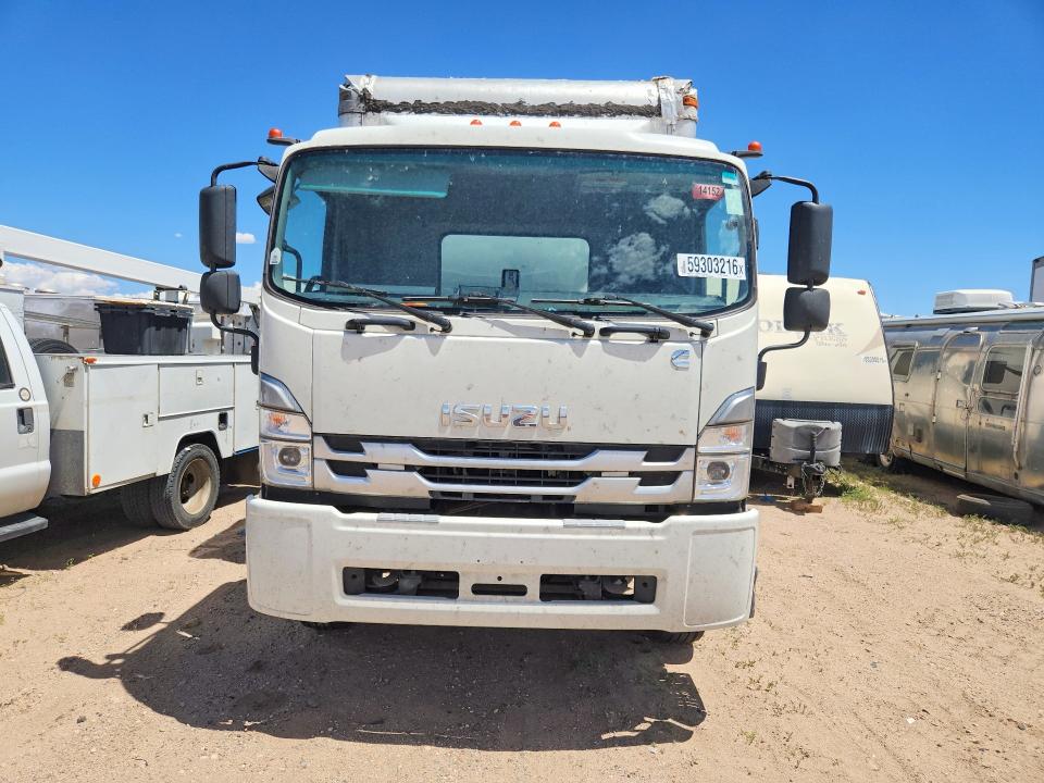 2022 Isuzu VIN 54DK6S1F9NSA50198 COPART salvage auction — SIDE, Az - Cert Of Title - Salvage, sold $15,100 on 2026-07-22 (photo 5)