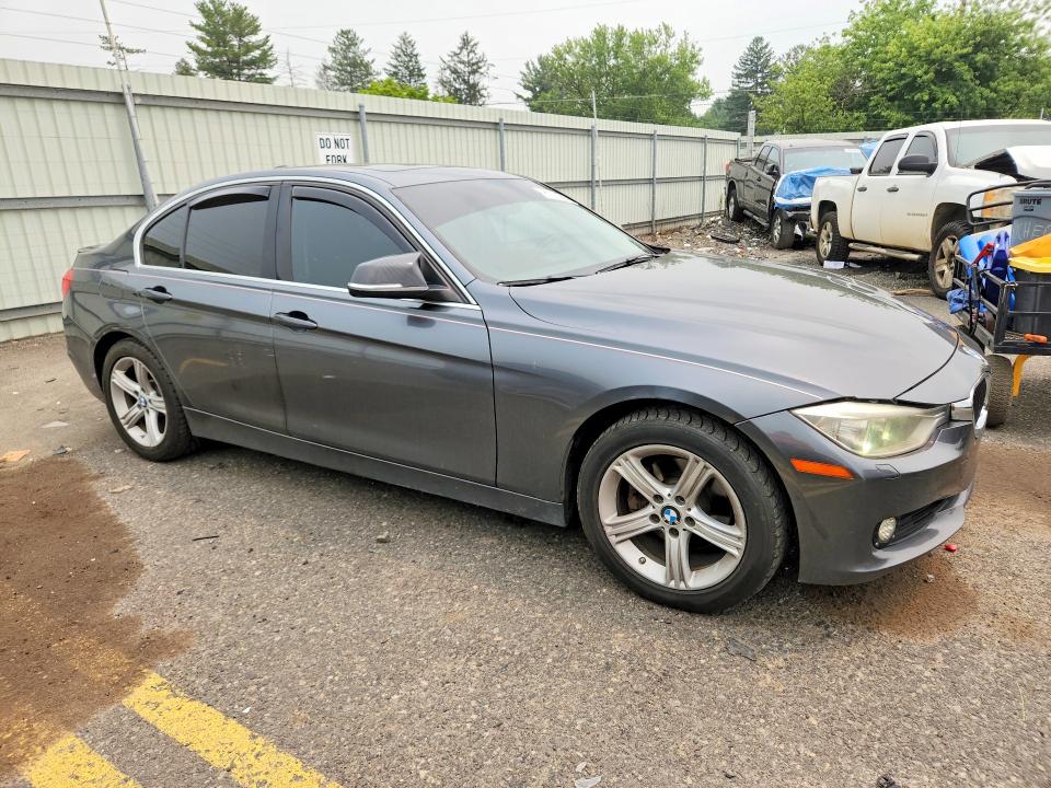 2015 BMW 3er VIN WBA3B5G56FNS11718 COPART salvage auction — REAR END, Pa - Certificate Of Salvage, sold $1,050 on 2026-08-11 (photo 4)