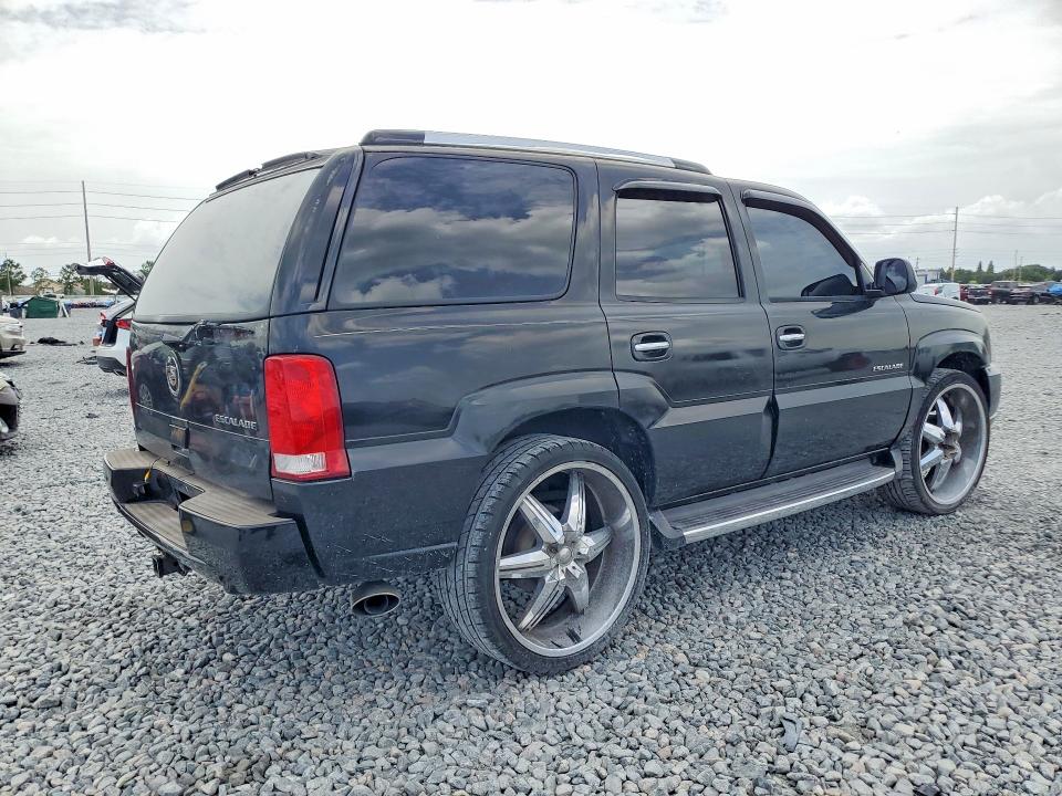 2004 Cadillac Escalade VIN 1GYEK63N34R265999 COPART salvage auction — MINOR DENT/SCRATCHES, FL - CERTIFICATE OF TITLE (P), sold $475 on 2026-07-29 (photo 3)