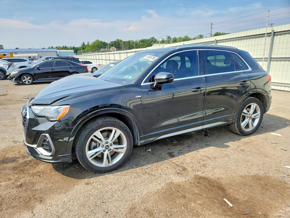 2022 Audi Q3 VIN WA1DECF32N1010286 — COPART salvage auction photo