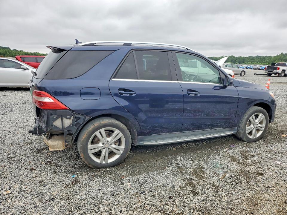 2015 Mercedes-benz VIN 4JGDA5HB2FA514433 COPART salvage auction — REAR END, Sc - Certificate Of Title, sold $4,000 on 2026-08-01 (photo 3)