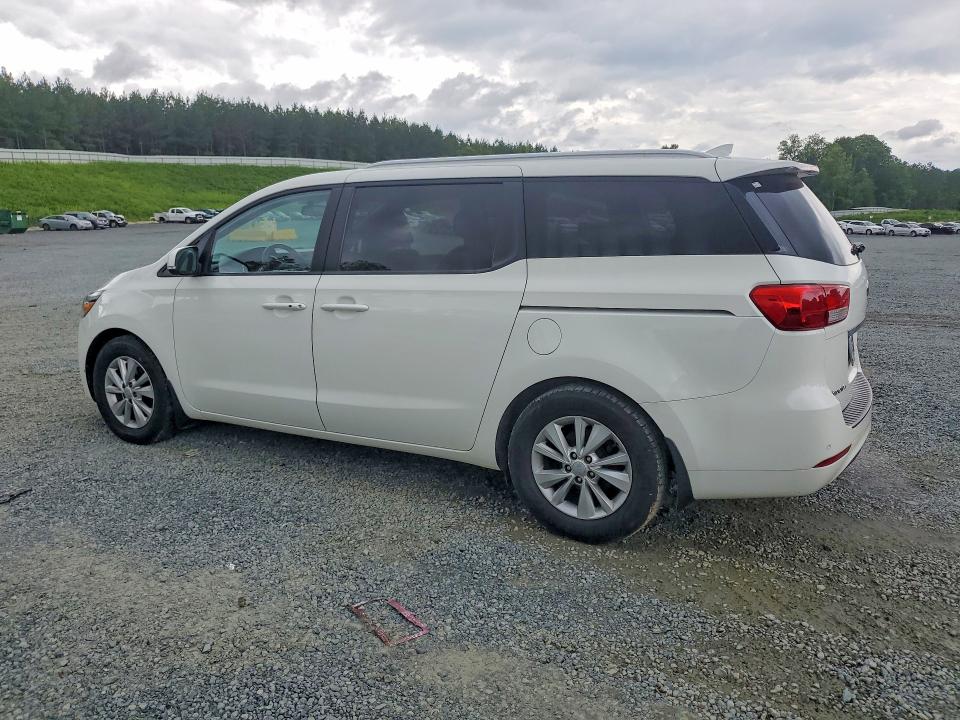 2016 Kia SEDONA VIN KNDMB5C13G6213674 COPART salvage auction — MECHANICAL, NC - DEALER ONLY CLEAN TITLE, sold $150 on 2026-07-23 (photo 2)