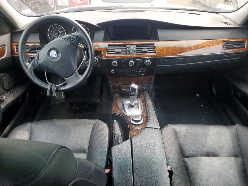 2008 BMW 5 series VIN WBANV93528CZ60978 COPART salvage auction — MINOR DENT/SCRATCHES, MA - CERTIFICATE OF TITLE, sold $975 on 2026-07-31 (photo 8)