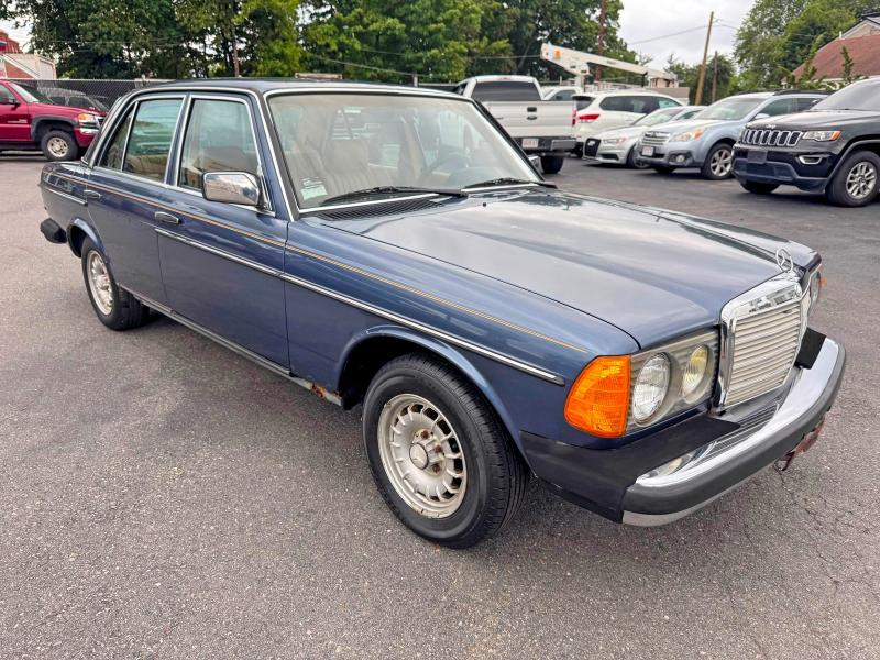 1984 Mercedes-benz 300 VIN WDBAB33A9EA038539 COPART salvage auction — NORMAL WEAR, MA - CERTIFICATE OF TITLE (P), sold $1,150 on 2026-07-29 (photo 1)