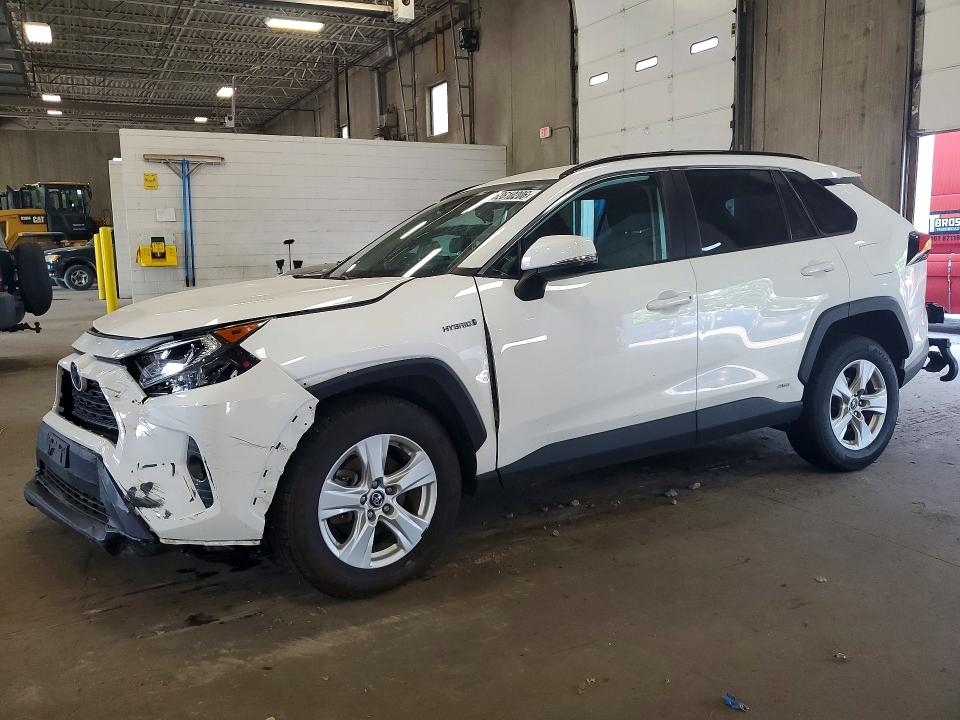 2020 Toyota Rav 4 VIN 2T3RWRFV2LW085386 — COPART salvage auction photo