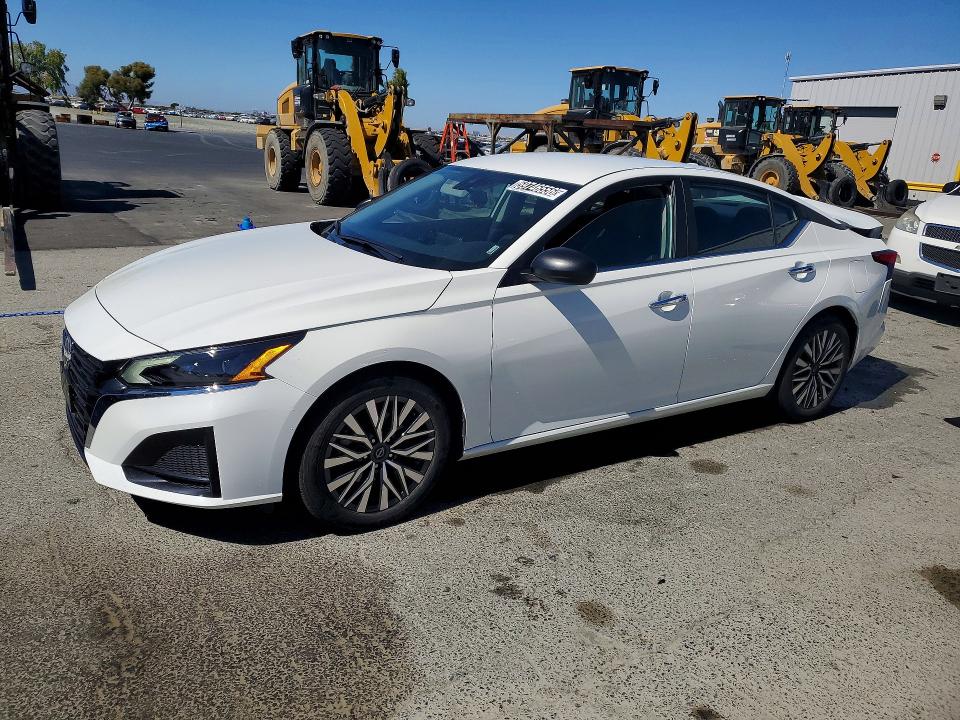 2025 Nissan Altima VIN 1N4BL4DV6SN362844 COPART salvage auction — REAR END, Ca - Certificate Of Title, sold $9,500 on 2026-07-27 (photo 1)
