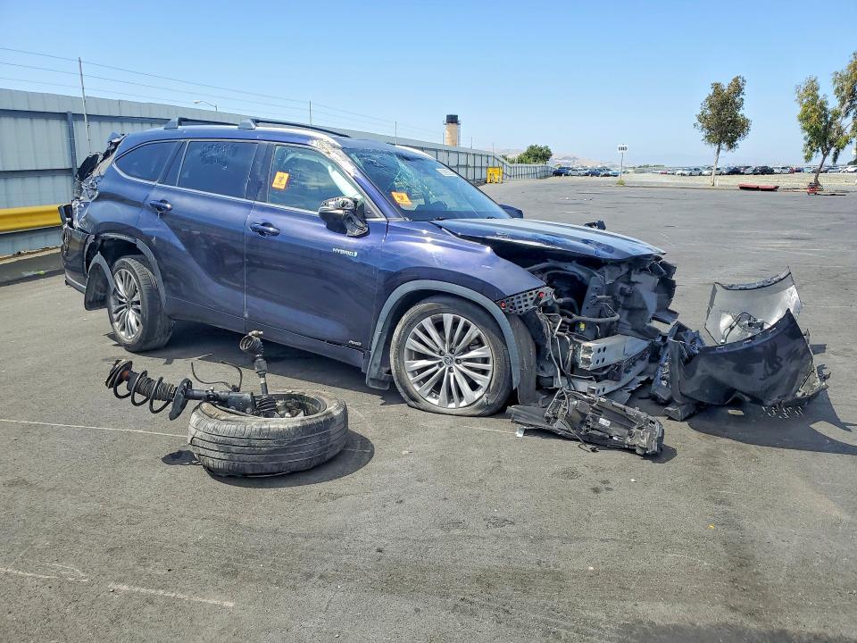 2021 Toyota Highlander hybrid VIN 5TDEBRCH9MS024760 COPART salvage auction — ALL OVER, CA - SALVAGE CERTIFICATE, sold $4,350 on 2026-07-20 (photo 4)