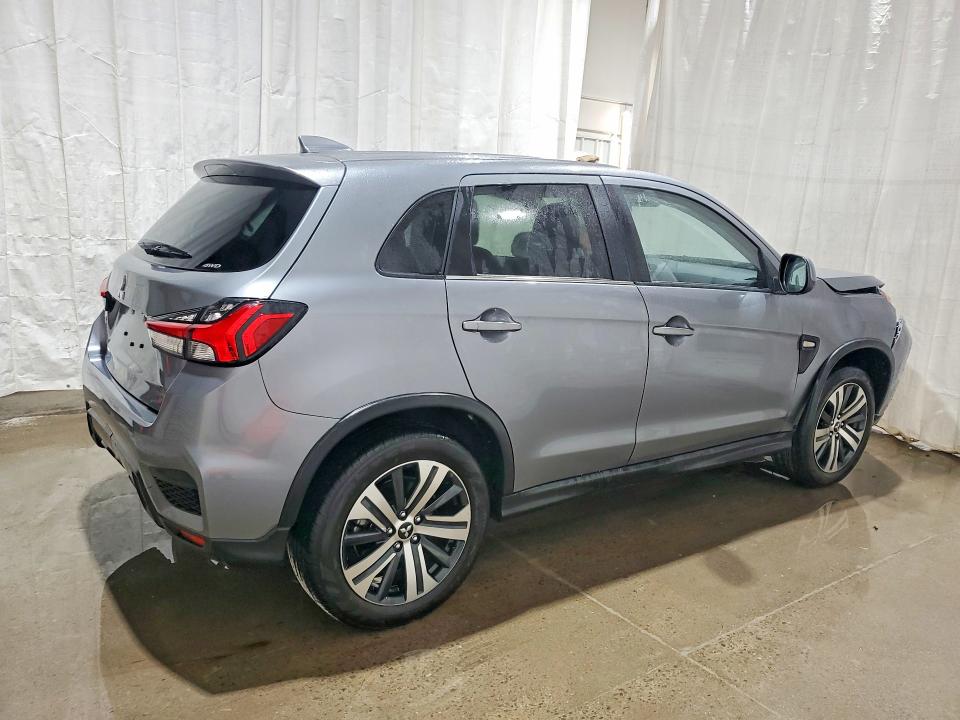 2025 Mitsubishi Outlander sport VIN JA4ARUAU0SU005515 COPART salvage auction — FRONT END, MA - CERTIFICATE OF TITLE, sold $7,400 on 2026-07-20 (photo 3)